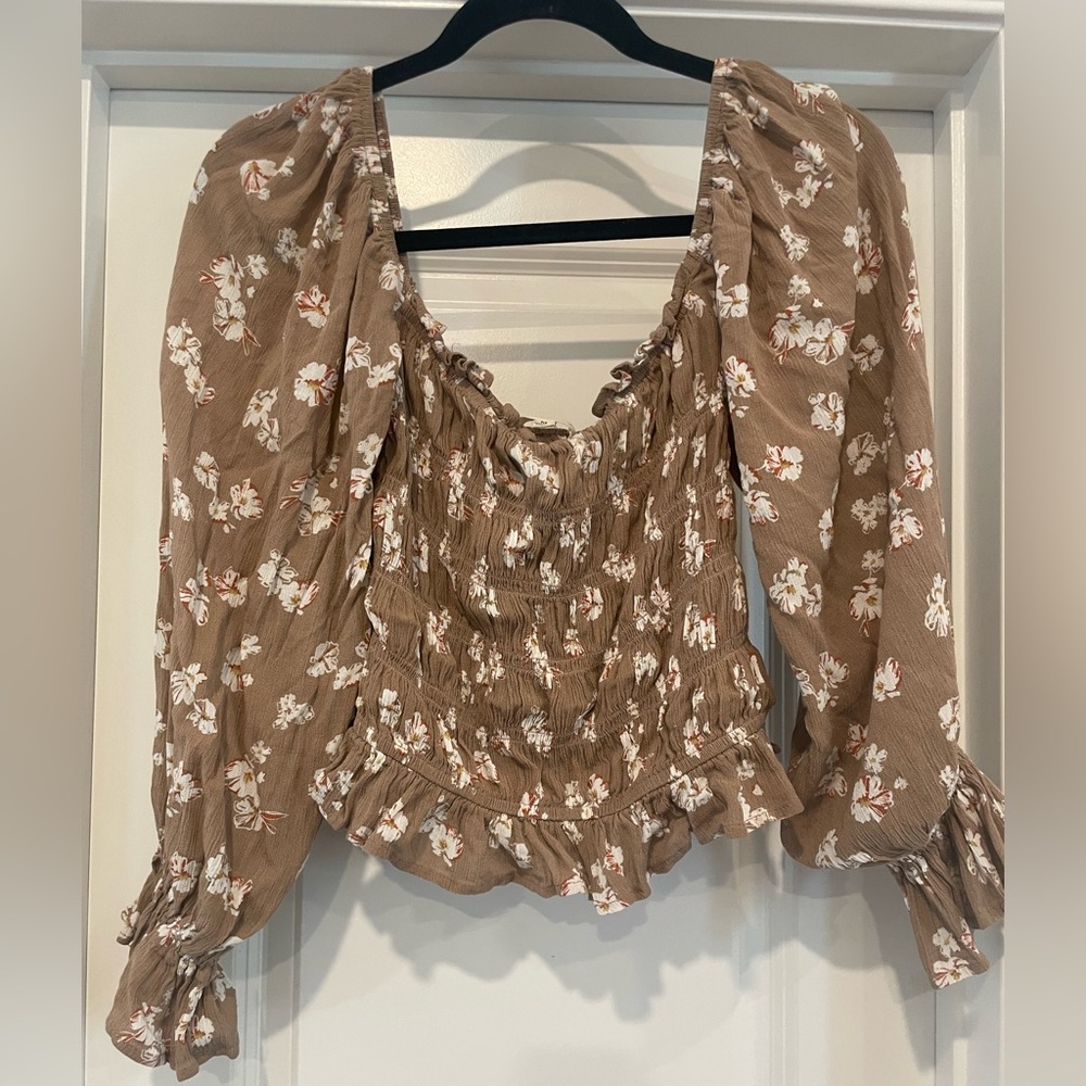 Promesa Long Sleeve Floral Scrunch Top